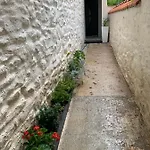 Villa Agreable Maison De Clim/piscine/jardin Nimes